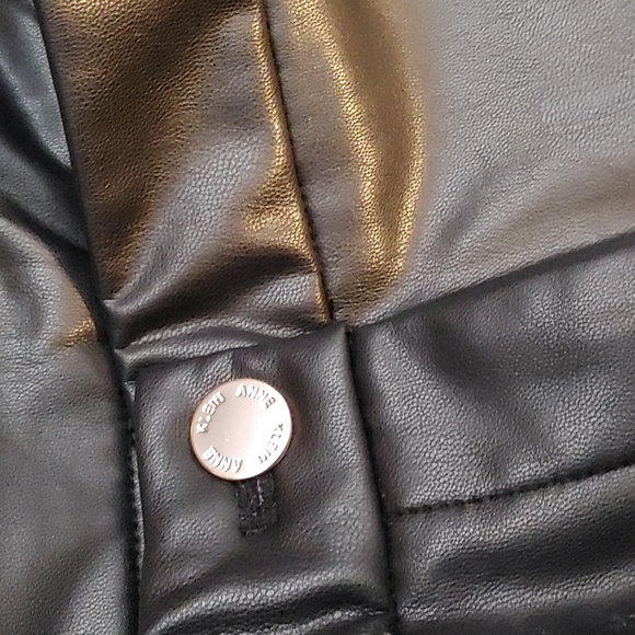 Anne Klein Polyurethane Gauchos Sz 8 - Picture 2 of 5